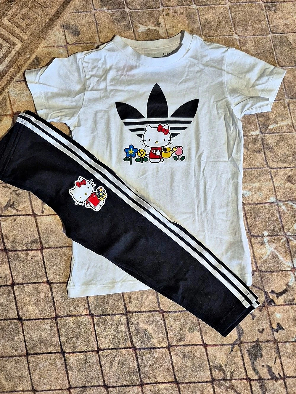Adidas Originals Hello Kitty Matching Set